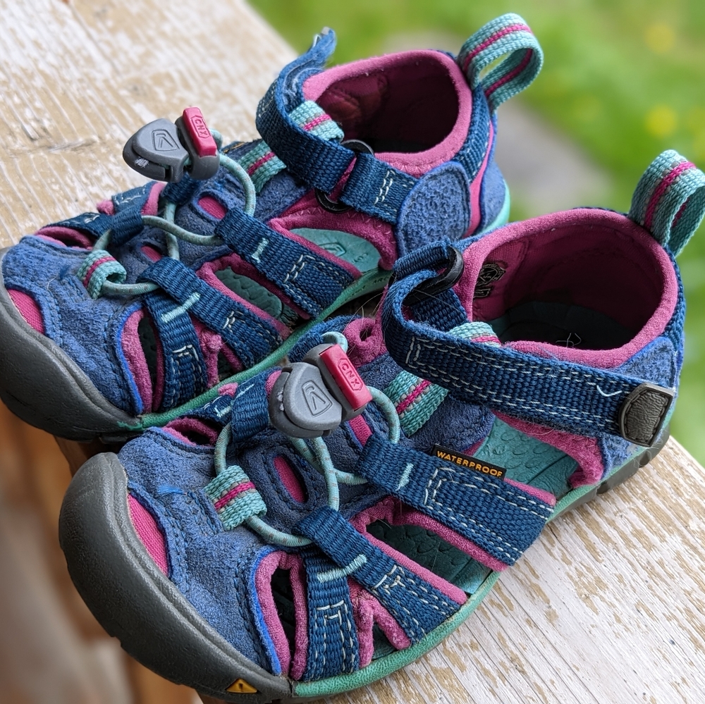 Keen size 8 sandal